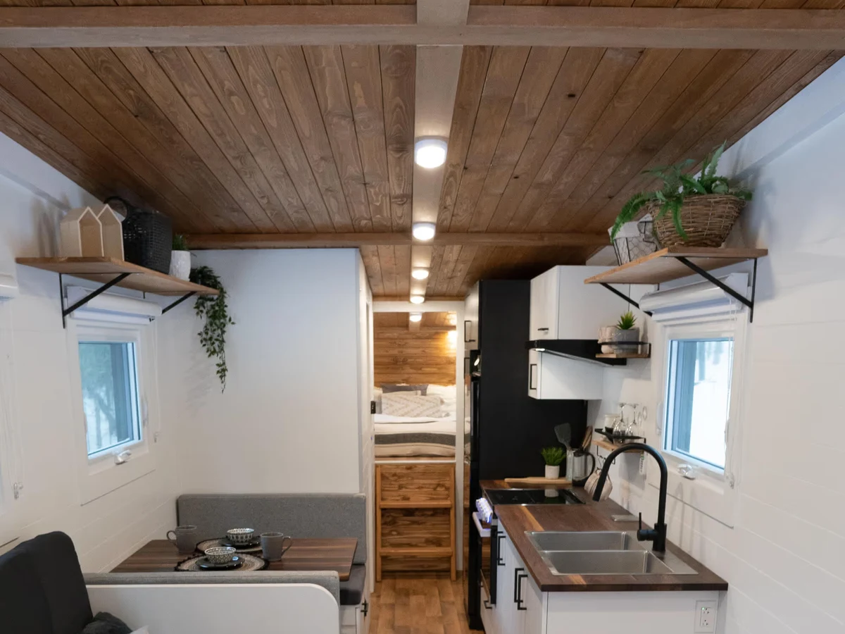 Nomad 5th Wheel